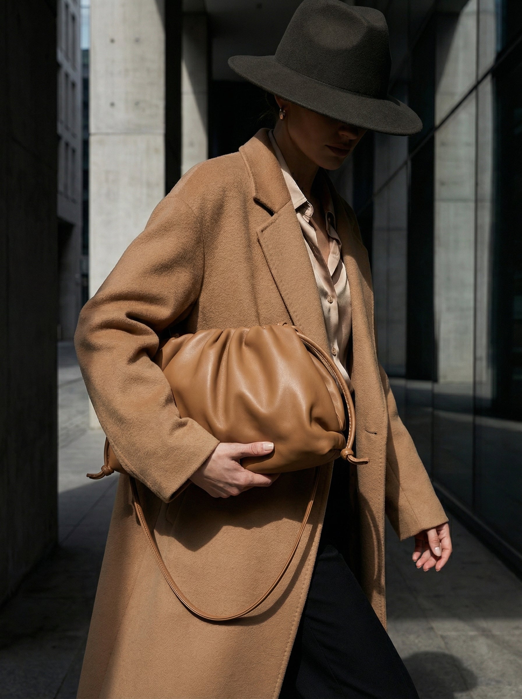 [color:Cognac] The Cloud - Cognac - 3